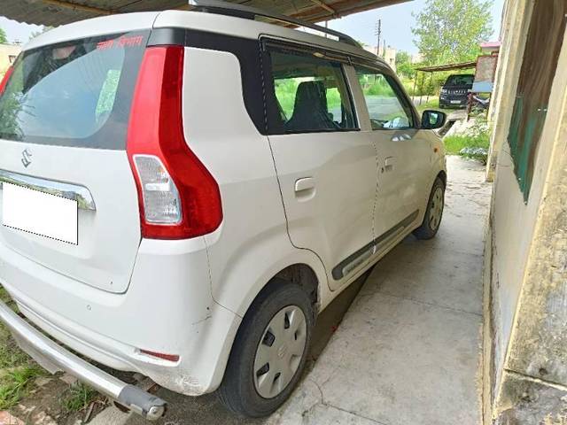 https://images10.gaadi.com/usedcar_image/4087732/original/processed_f67d2b89-b776-4701-8042-161517417c8b.jpg?imwidth=6401