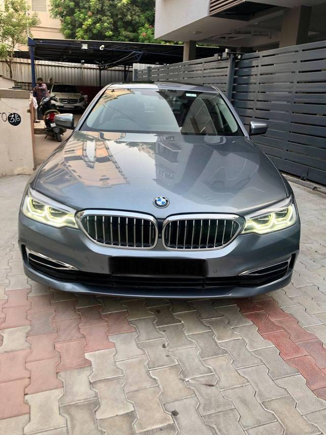 https://images10.gaadi.com/usedcar_image/4087744/original/processed_c2eea7fcc31d3b89b9e9c2df1f189075.jpg?imwidth=6401