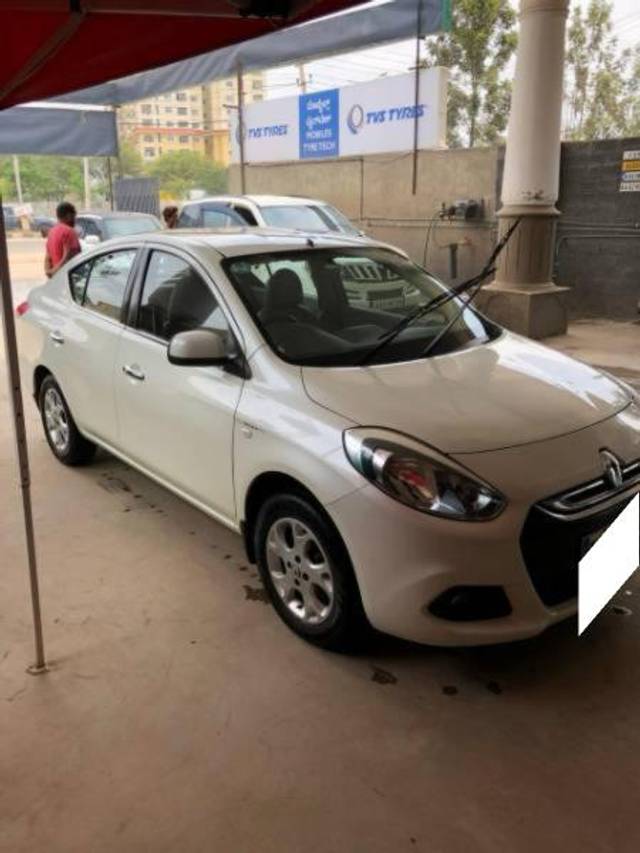 https://images10.gaadi.com/usedcar_image/4087804/original/processed_c6acd28d-bb35-4a12-9d60-46acd9083df8.jpg?imwidth=6400