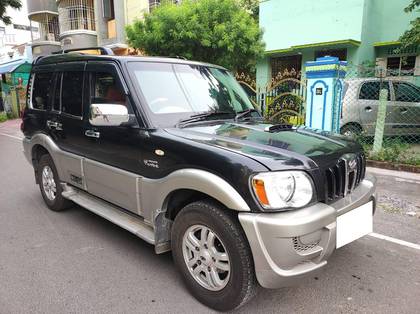 Mahindra Scorpio VLX 4WD BSIV