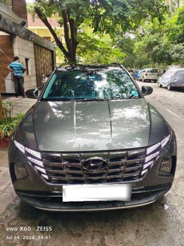 https://images10.gaadi.com/usedcar_image/4088119/original/processed_51c2dfc400eb89a8a3dc4d8d53da62fb.jpg?imwidth=6400