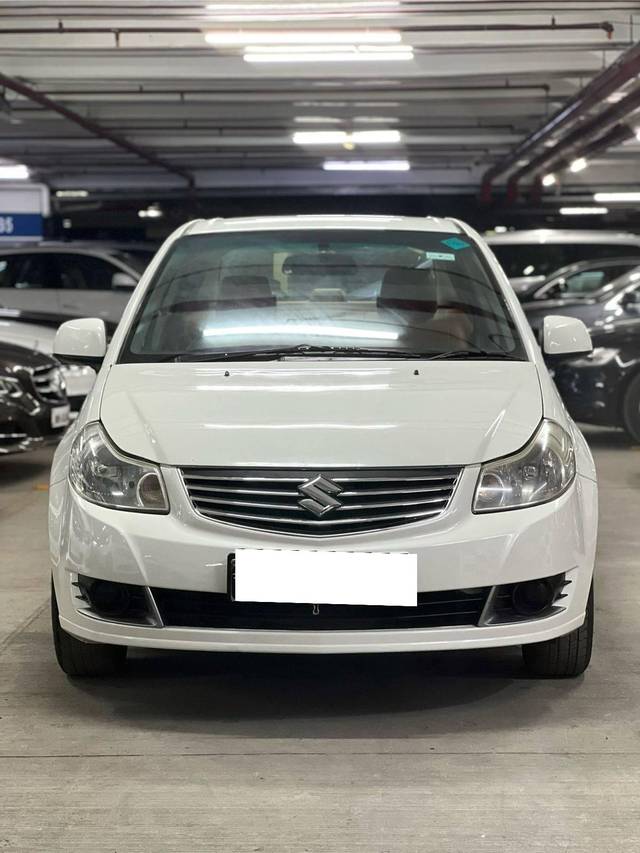 https://images10.gaadi.com/usedcar_image/4088390/original/processed_a81a3df6865e24fb7afdb38ce8c45690.jpg?imwidth=6402