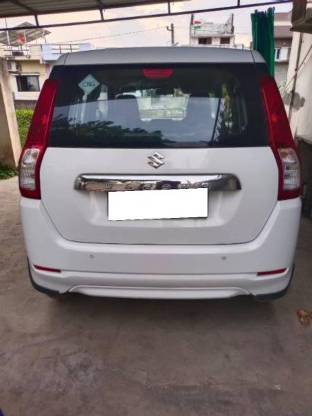 https://images10.gaadi.com/usedcar_image/4088658/original/processed_a751d34b-aa13-480a-ba15-ca683e5b9eed.jpg?imwidth=6401