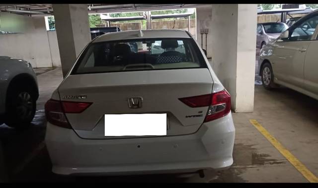 https://images10.gaadi.com/usedcar_image/4088669/original/processed_046b3561-3945-4bb2-81e2-7021334bfe4e.jpg?imwidth=6401