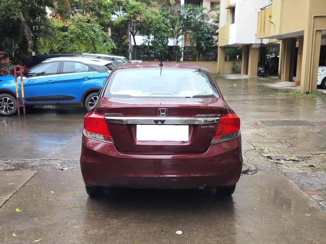 https://images10.gaadi.com/usedcar_image/4089116/original/processed_be2a6292c68d8a5be5382ef872da9093.jpg?imwidth=6402