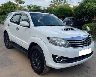 Toyota Fortuner 2011-2016 Toyota Fortuner 4x4 MT