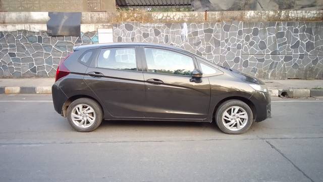 https://images10.gaadi.com/usedcar_image/4089276/original/e1af88cacaeb7c6cf50079d5ce6f8875.jpeg?imwidth=6401