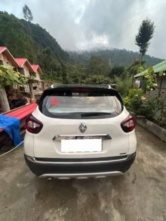 https://images10.gaadi.com/usedcar_image/4089339/original/processed_e9adc8a4-d505-4f80-8236-f068f72e998e.jpeg?imwidth=6401