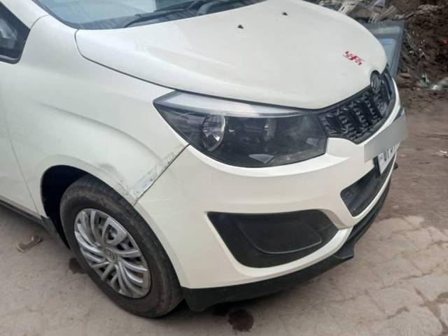 https://images10.gaadi.com/usedcar_image/4089986/original/processed_06f4f704-d812-49d4-9f06-d8169a68e46e.jpg?imwidth=6401