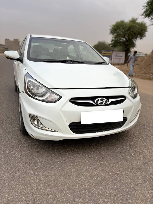 https://images10.gaadi.com/usedcar_image/4090087/original/processed_90c698864094484ad4a7e5baafba7f39.jpg?imwidth=6400