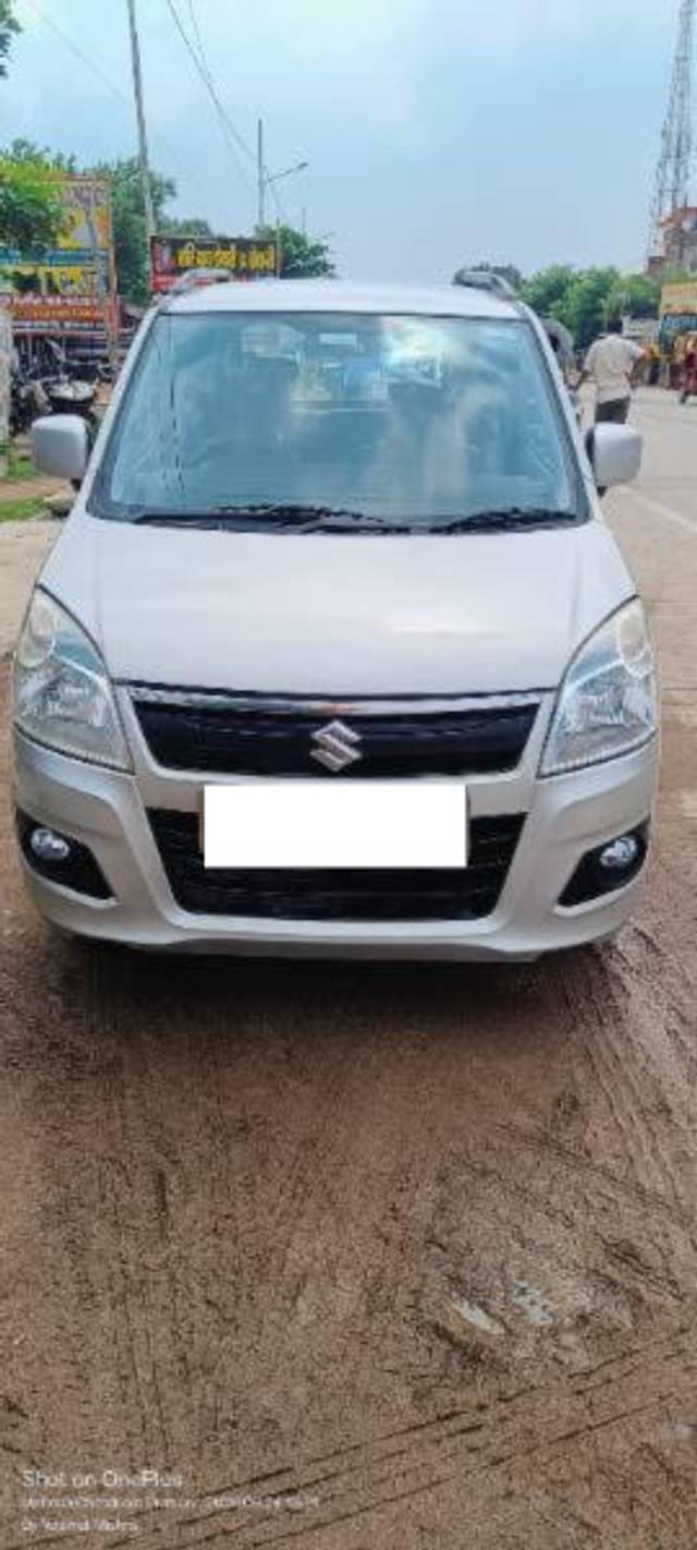 https://images10.gaadi.com/usedcar_image/4090174/original/processed_8af70bab-10a2-4802-88fc-f9bd1ec5e296.jpg?imwidth=6400