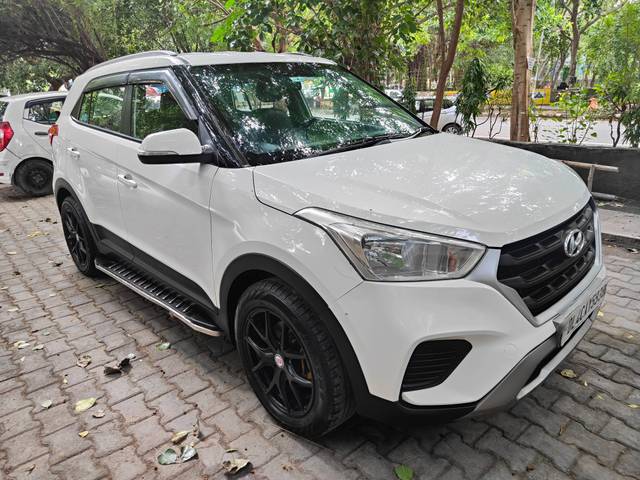 https://images10.gaadi.com/usedcar_image/4090285/original/processed_4e6af9a9c2201e557869312603a2cd17.jpg?imwidth=6400