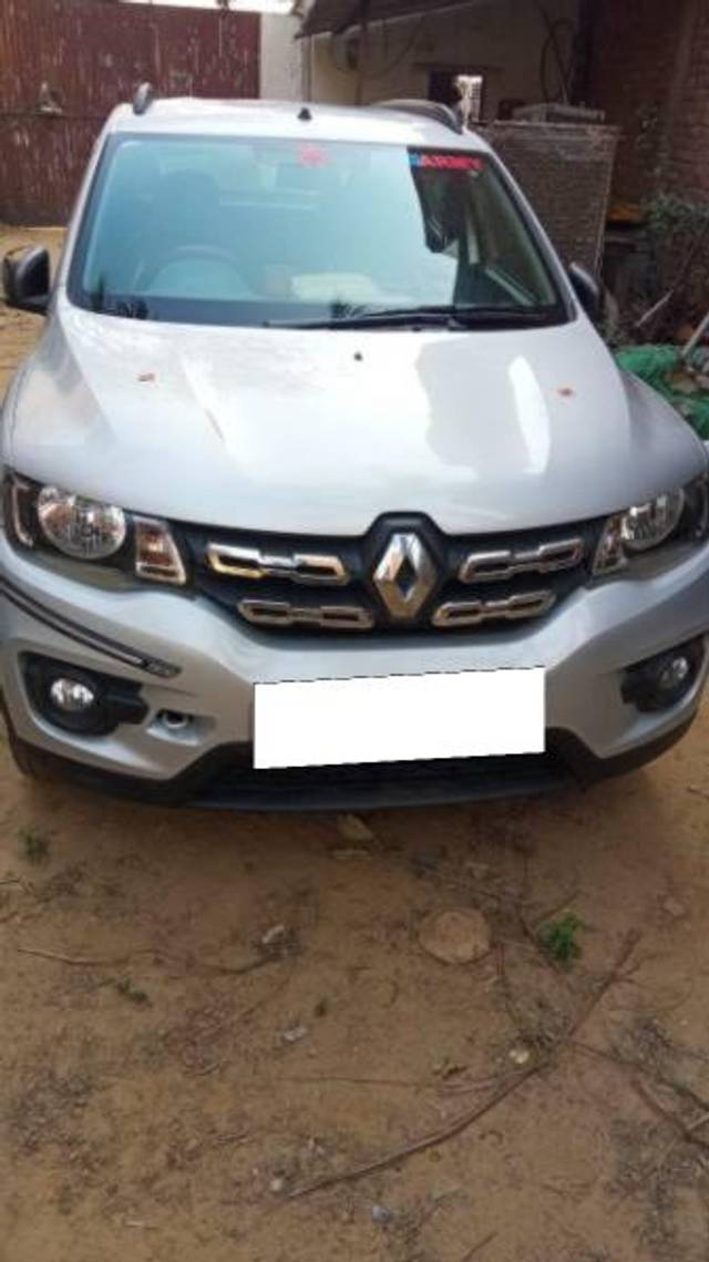 https://images10.gaadi.com/usedcar_image/4090310/original/processed_ccddae20-43f6-46a7-8eb3-cfa996cc7f2b.jpg?imwidth=6400