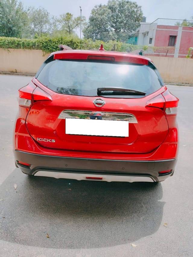 https://images10.gaadi.com/usedcar_image/4090343/original/processed_d10148a61da6d3669b4dd7f98ec26a13.jpg?imwidth=6402