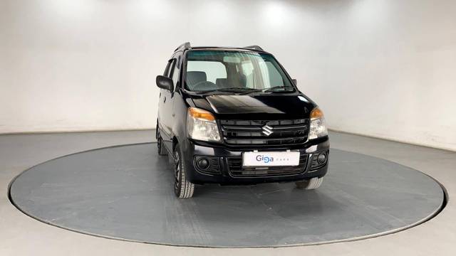 https://images10.gaadi.com/usedcar_image/4090388/original/processed_fe24b36855fcf0e3ef6da283a325bf74.jpg?imwidth=6400