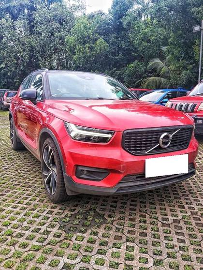 Volvo XC40 D4 R-Design