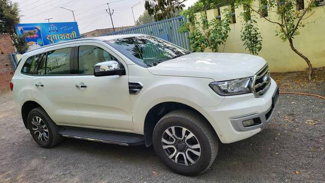 https://images10.gaadi.com/usedcar_image/4090510/original/processed_4bed7be5-237d-404e-83b2-e15dfe6d88a9.jpg?imwidth=6400