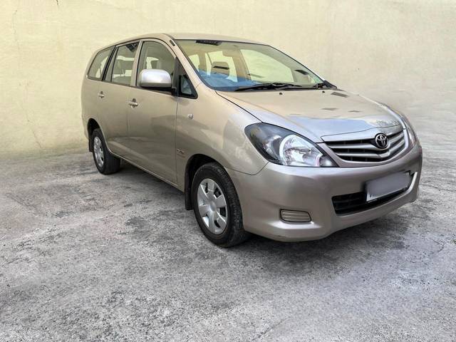 https://images10.gaadi.com/usedcar_image/4090642/original/cbf939f0b8607fd8349e3f55f6012e4d.jpg?imwidth=6401