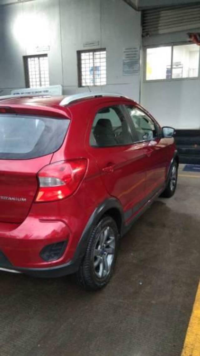 https://images10.gaadi.com/usedcar_image/4090691/original/processed_90750ea2-820c-4317-8424-9efd20efc7df.jpeg?imwidth=6401