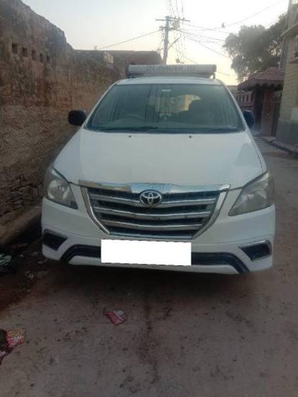 Toyota Innova 2.5 G4 Diesel 8-seater