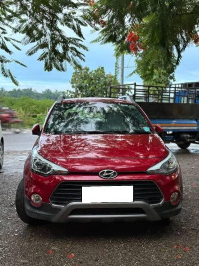 https://images10.gaadi.com/usedcar_image/4091118/original/processed_6f087f86-492f-4575-ac2d-9132ba9fda44.jpeg?imwidth=6400