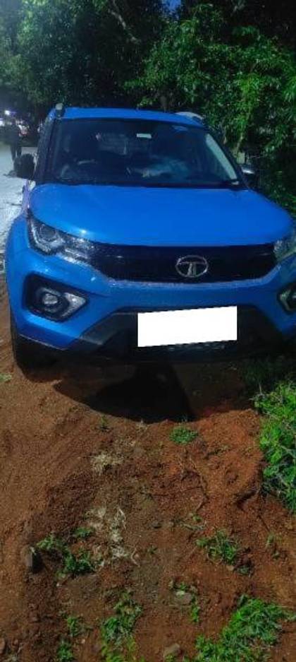 Tata Nexon XMA AMT S BSVI