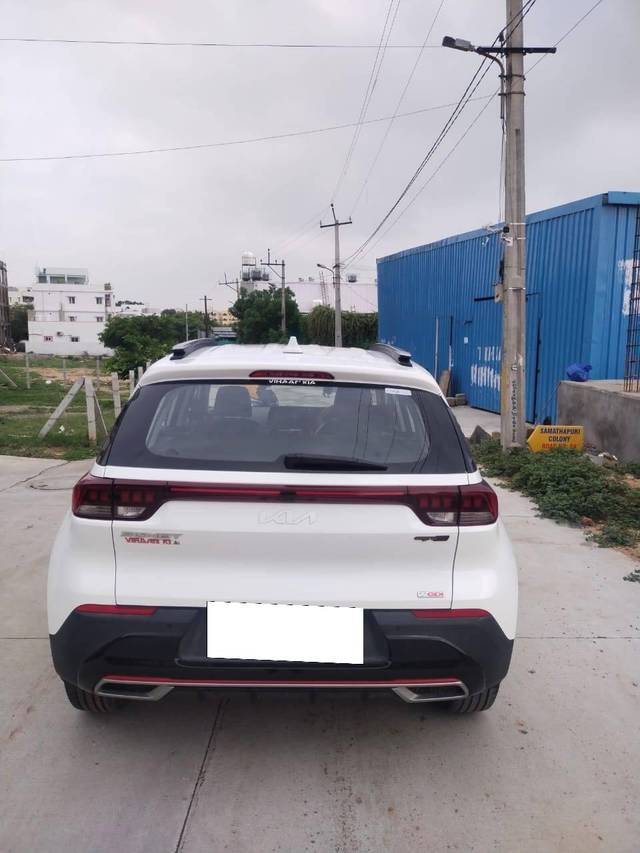 https://images10.gaadi.com/usedcar_image/4091197/original/processed_bcc7a73f055392cdf1be519014be3d38.jpg?imwidth=6402