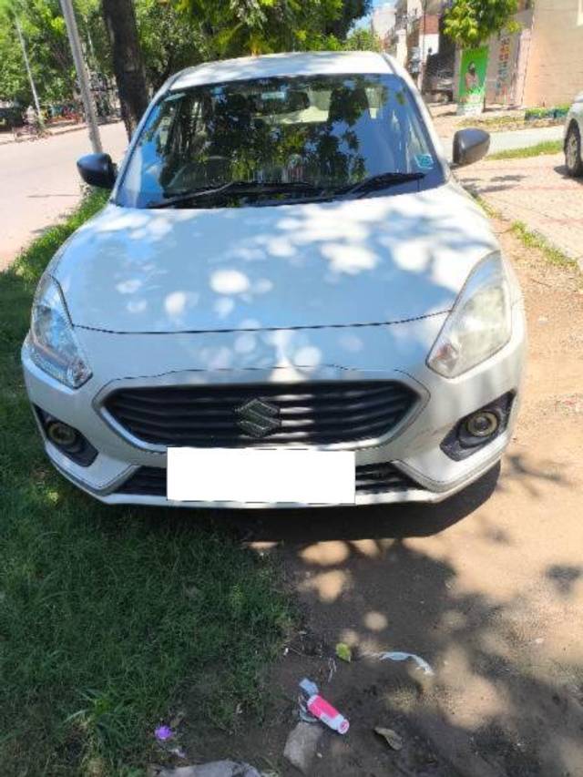 https://images10.gaadi.com/usedcar_image/4091374/original/processed_55c24687-e0fe-4484-9276-e77653af25c7.jpg?imwidth=6400