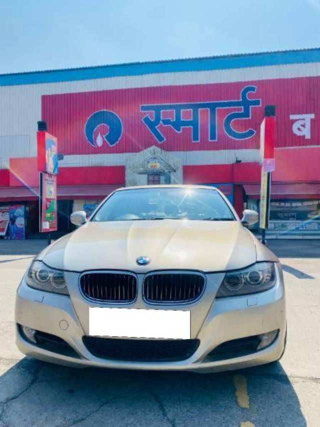 https://images10.gaadi.com/usedcar_image/4091454/original/processed_fcbf4969-a1d9-47bf-b7d3-1d3aa4ad6387.jpg?imwidth=6401