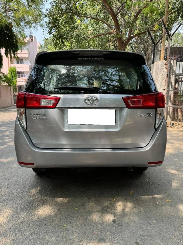 https://images10.gaadi.com/usedcar_image/4091521/original/processed_634cb79ad591568da2c34765b08912b8.jpeg?imwidth=6402