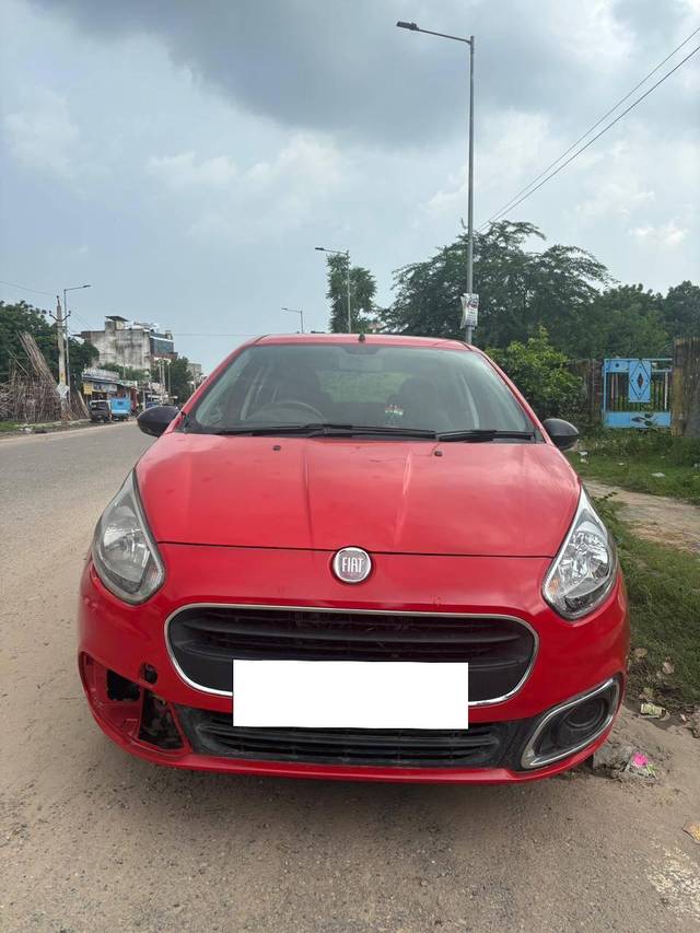 https://images10.gaadi.com/usedcar_image/4091557/original/processed_26070f72dc9ef581ad65e6a30936df77.jpg?imwidth=6402