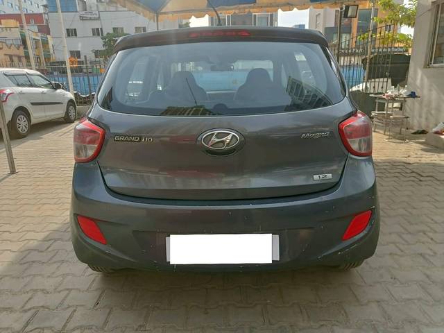 https://images10.gaadi.com/usedcar_image/4091571/original/processed_fbd1b7c758c4e5912f55c4f9b30d211c.jpeg?imwidth=6402