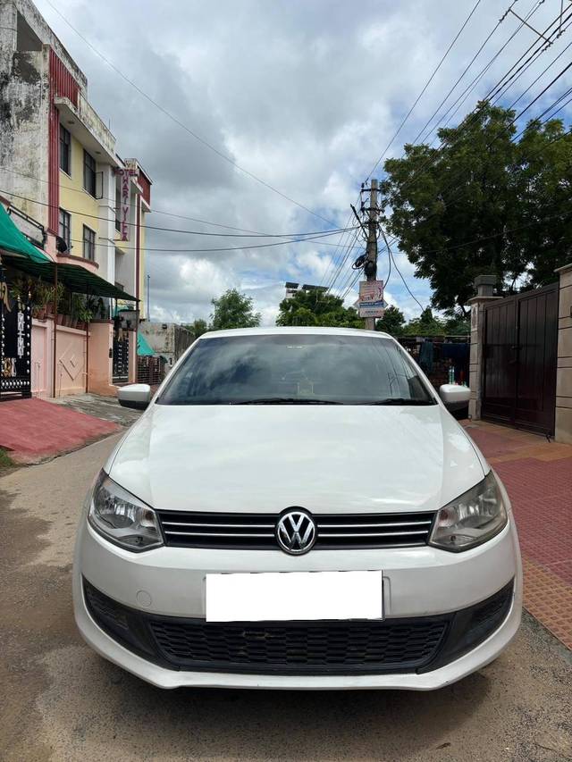 https://images10.gaadi.com/usedcar_image/4091601/original/processed_e12971acd31de8ac8ae772648e265eea.jpg?imwidth=6402