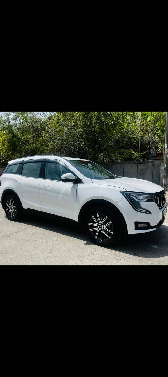 https://images10.gaadi.com/usedcar_image/4091679/original/082d26fb1a92a369b4cc2bf8db3bd215.jpg?imwidth=6402