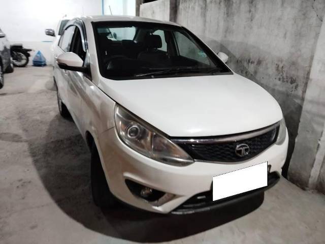 https://images10.gaadi.com/usedcar_image/4091736/original/processed_c068aa6c-ee6e-47bd-bfed-c5167c874167.jpg?imwidth=6400