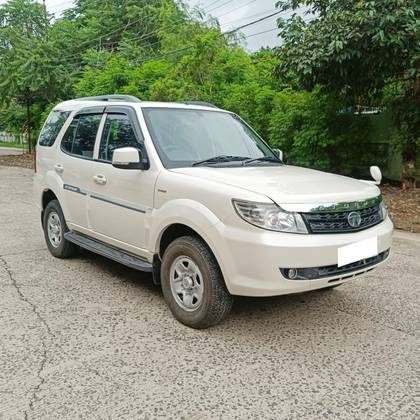 Tata Safari Storme EX