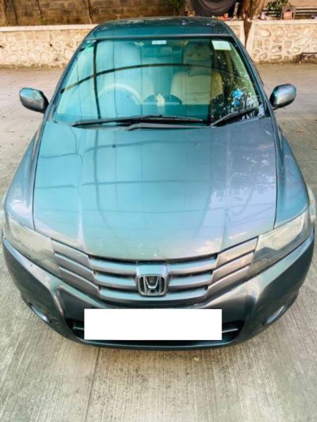 https://images10.gaadi.com/usedcar_image/4091861/original/processed_78599ee6-2ae4-4b50-a57b-b480c37bc5dc.jpg?imwidth=6402