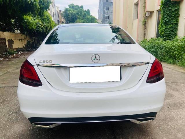 https://images10.gaadi.com/usedcar_image/4091921/original/processed_4086b6bed5d5c337d0a9a415dd119e4a.jpg?imwidth=6402