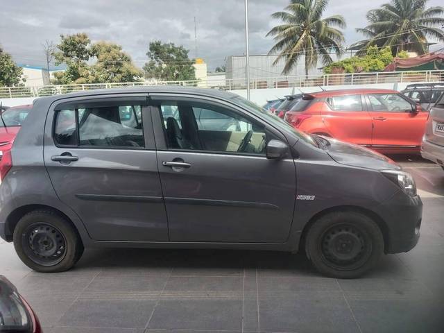 https://images10.gaadi.com/usedcar_image/4092107/original/processed_b7ef2f99f88b5e719d6e5bb5dd148a13.jpg?imwidth=6401