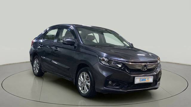 https://images10.gaadi.com/usedcar_image/4092137/original/2f672057d45f421271d9a78548b271e6.jpg?imwidth=6400