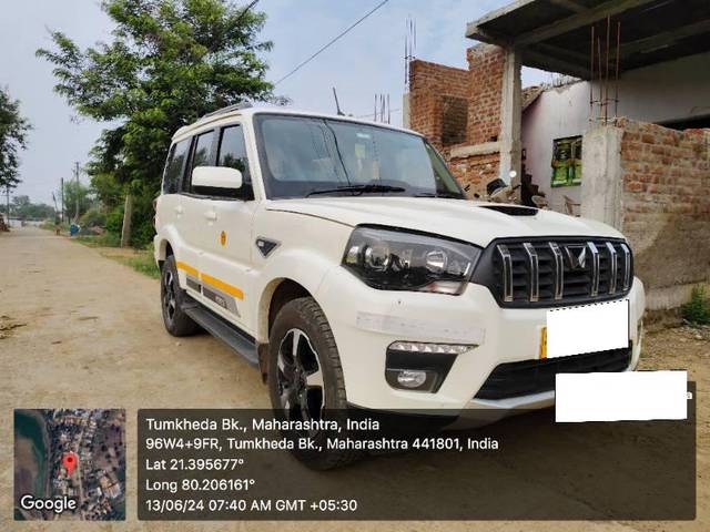 https://images10.gaadi.com/usedcar_image/4092327/original/processed_1300e337-417f-4d31-814c-7ac95a6a555e.jpg?imwidth=6400