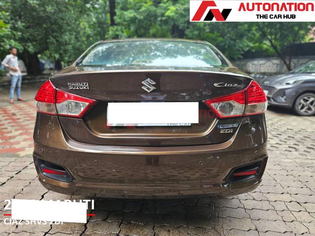 https://images10.gaadi.com/usedcar_image/4092375/original/processed_8eb26a1dba6ea8c19aa7498ea7854b08.jpg?imwidth=6402