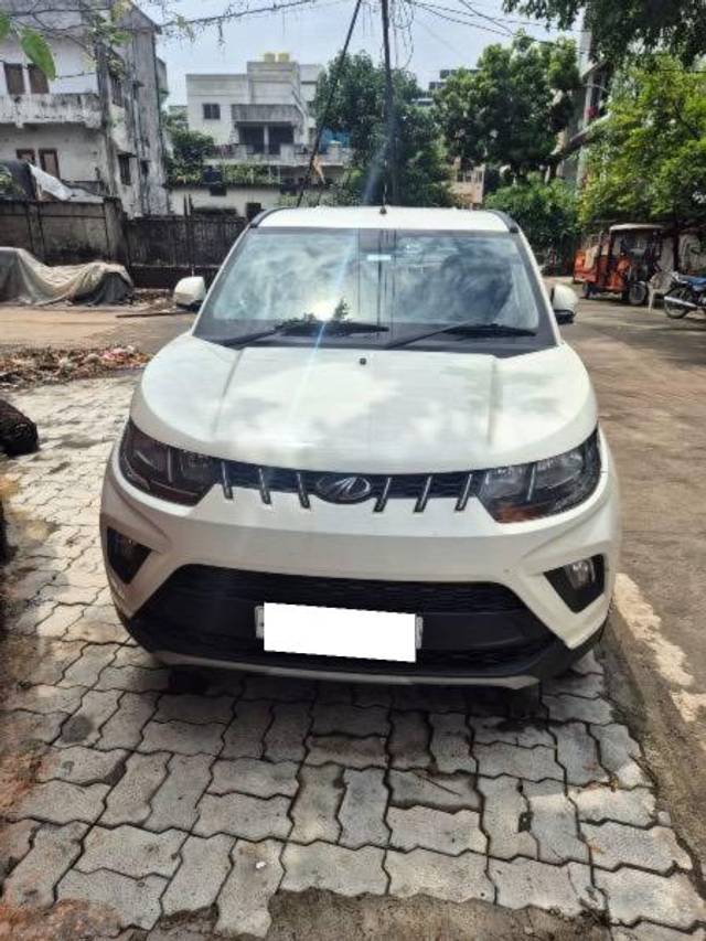 https://images10.gaadi.com/usedcar_image/4092376/original/processed_13ea8874-54e9-4b7b-a354-9766f5976303.jpeg?imwidth=6400