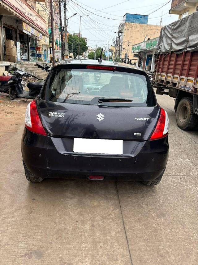 https://images10.gaadi.com/usedcar_image/4092403/original/processed_a0c5ff43427f695e6380254032b85865.jpg?imwidth=6402