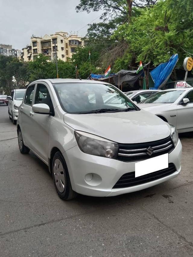 https://images10.gaadi.com/usedcar_image/4092719/original/processed_d729e9496d6986dcd5ca37d78fed202b.jpeg?imwidth=6400