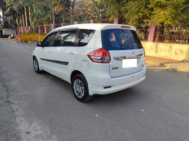 https://images10.gaadi.com/usedcar_image/4092894/original/processed_27eb15a6960ba6053f30c69ff3df38d3.jpeg?imwidth=6402