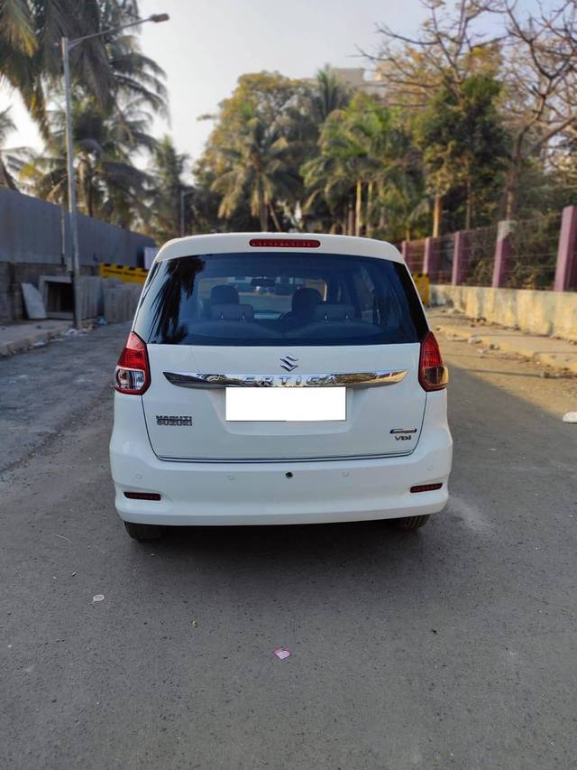 https://images10.gaadi.com/usedcar_image/4092894/original/processed_a72179c5010779c1f9515dad359b1f89.jpeg?imwidth=6401