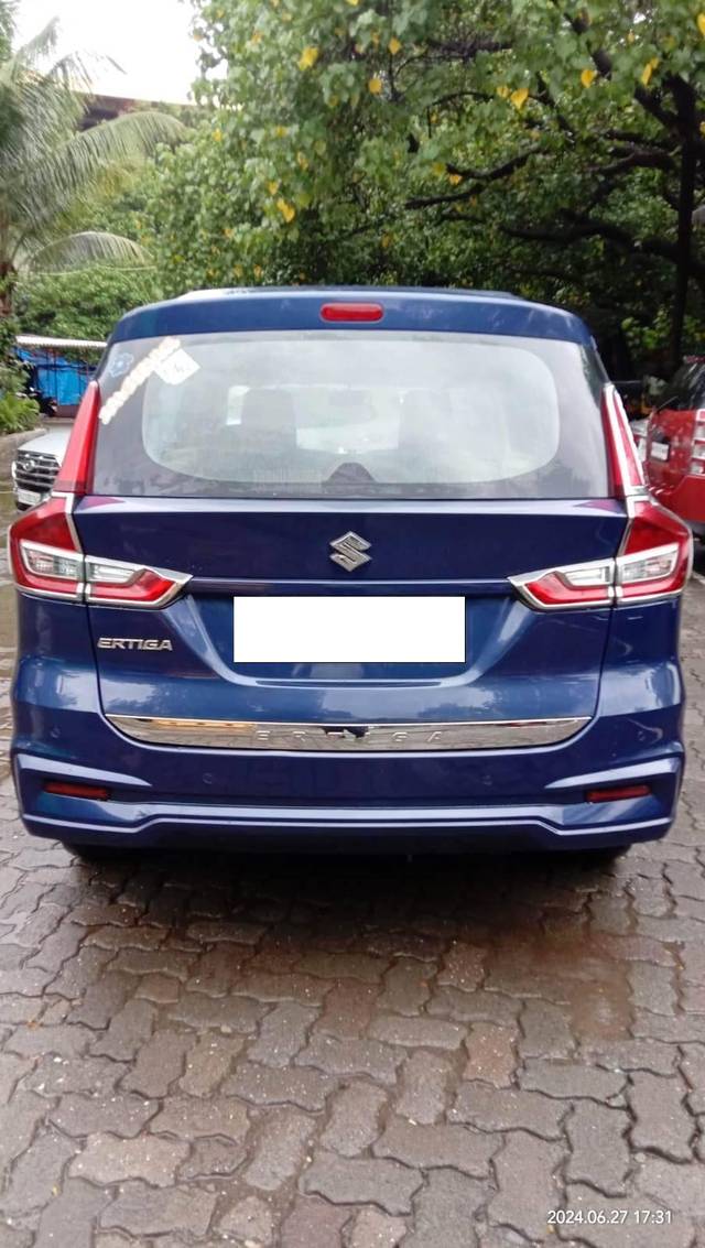 https://images10.gaadi.com/usedcar_image/4092905/original/processed_8a331971e47bf0b1e69532ba953158df.jpeg?imwidth=6401