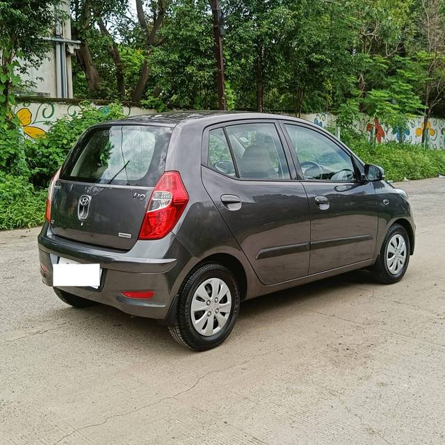 https://images10.gaadi.com/usedcar_image/4092967/original/processed_2450c9a82764ee2a4ef17847372c332a.jpg?imwidth=6402