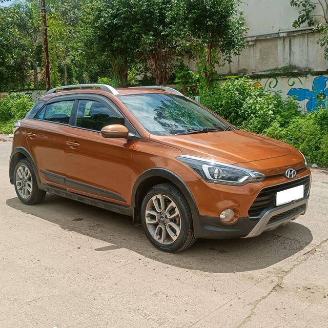 https://images10.gaadi.com/usedcar_image/4092977/original/processed_d9716814b0b1fd35ccbbe84750ca1fa4.jpg?imwidth=6400